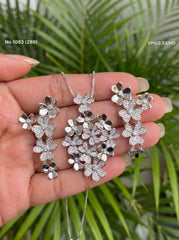 Elegant aura silver pendant set for women
