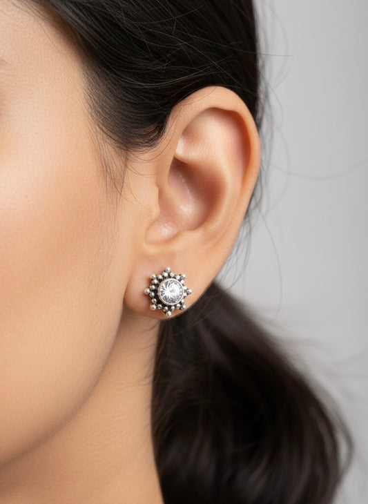 Mono oxidised silver stud