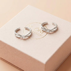 Twinkling treasure silver toerings for women