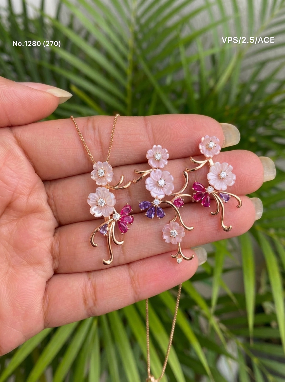 Blossoms glow silver pendant set for women