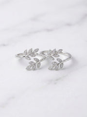 Elegant vine silver toerings for women