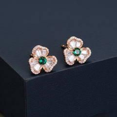Crystal blooms silver stud