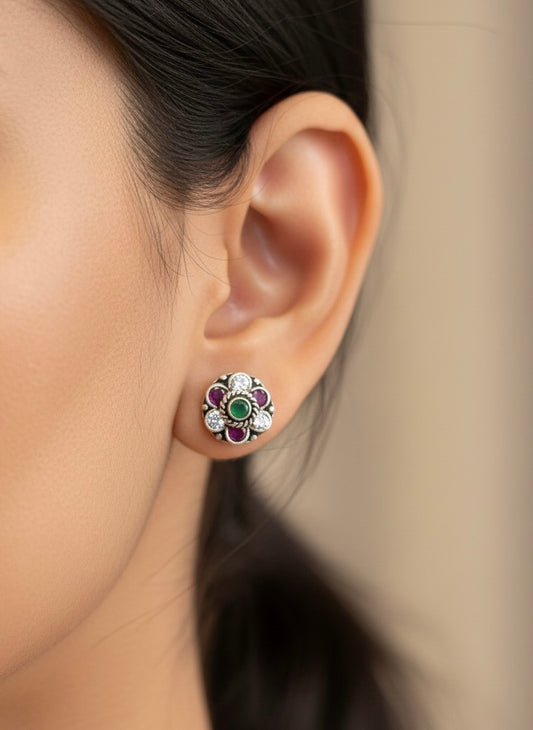 Harit stone silver stud