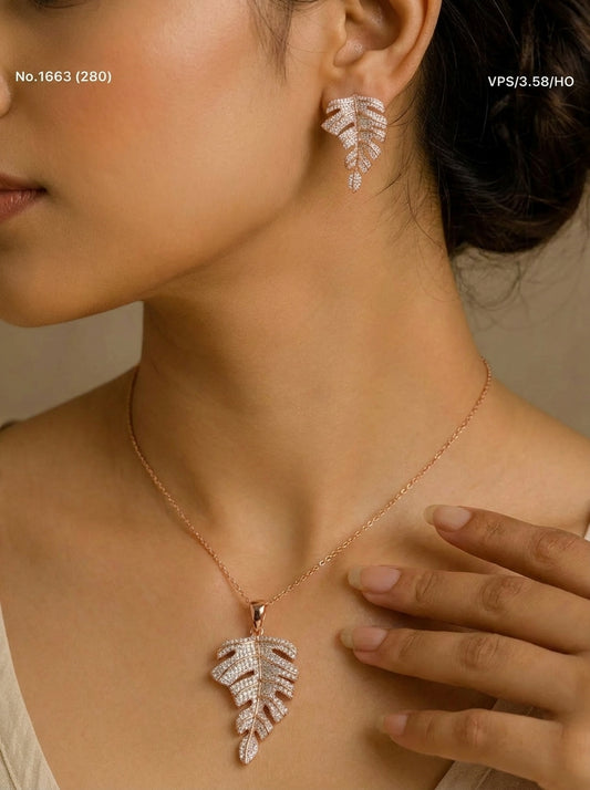 Luxeleaf silver pendant set for women