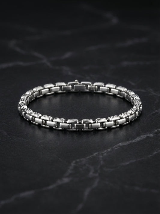 Viraaj men’s silver bracelet