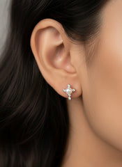 Tiny pearls silver studs