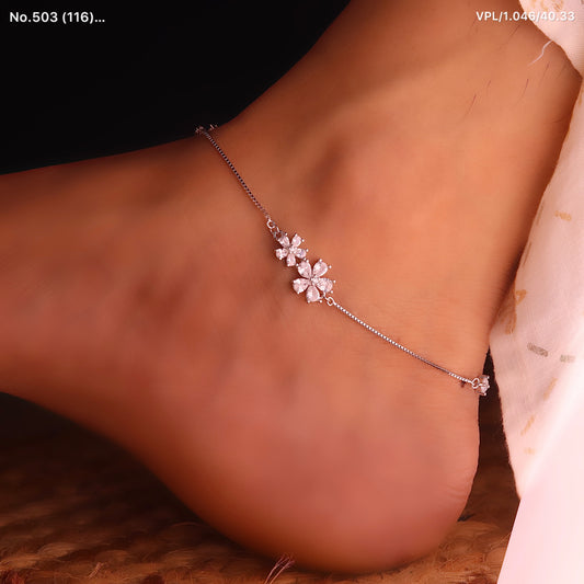 Gleaming Flower Sleek Payal”