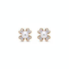 Regal pearl bloom silver stud