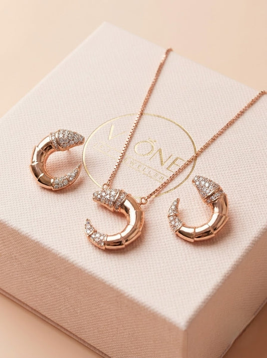 Kavya silver pendant set for women