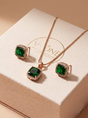Emerald glow silver pendant set for women