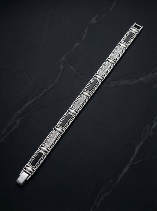 Onyx men’s silver bracelet