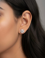 Yara sparkle silver stud