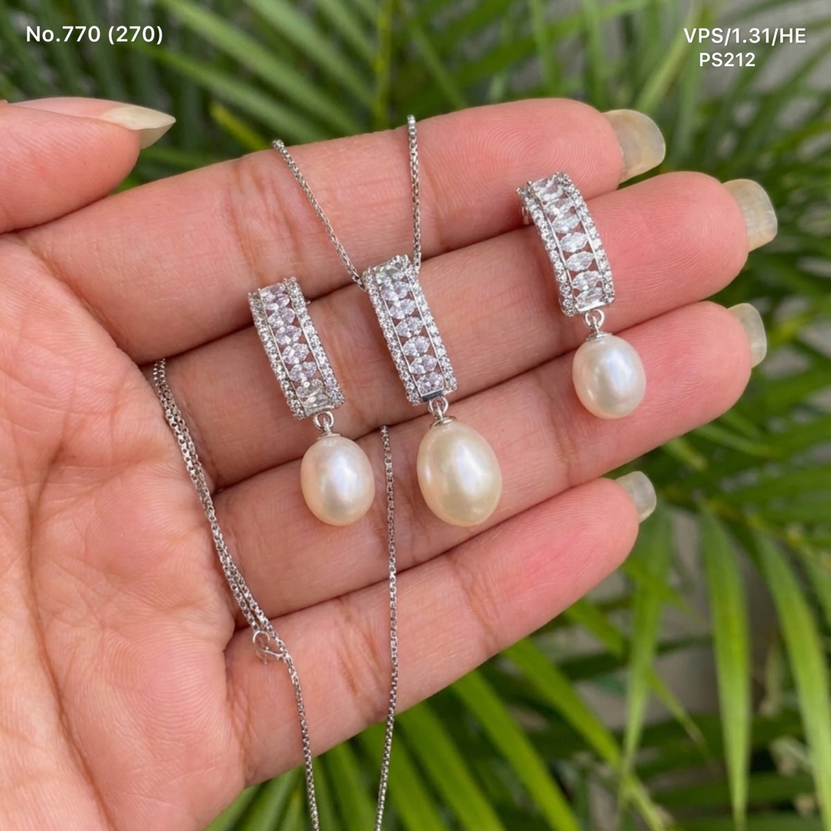 Velvet pearl silver pendant set for women
