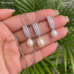 Velvet pearl silver pendant set for women