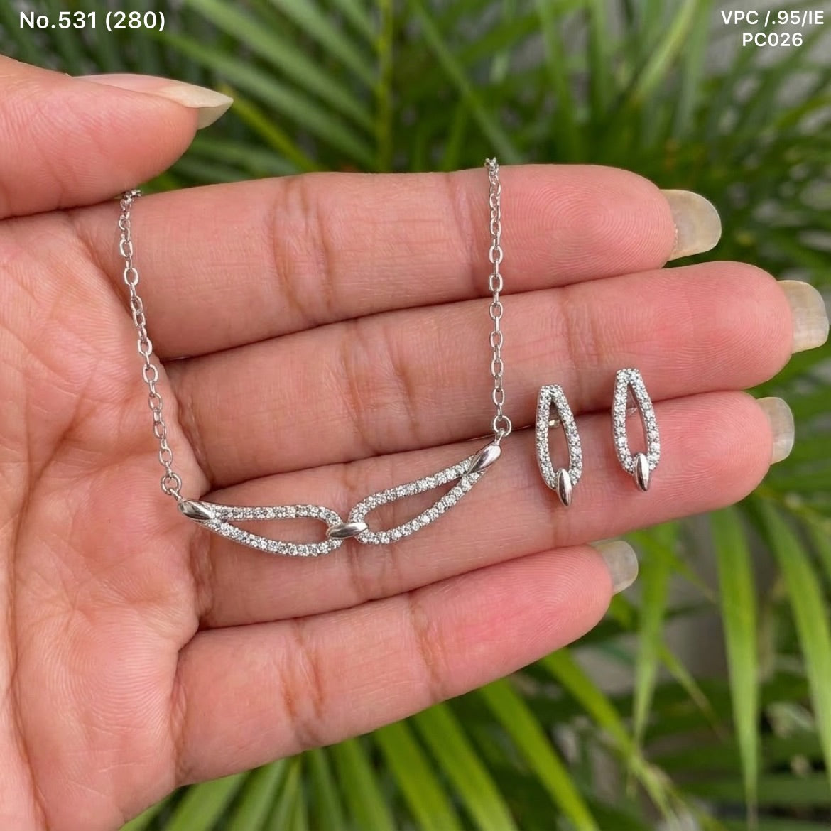 Bhavya silver pendant set for women