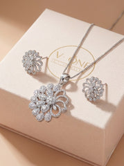 Moonlight shine  silver pendant set for women