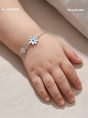 Little Daisy silver kids bracelet