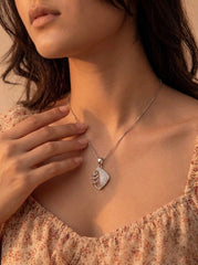 Lunorique silver pendant set for women