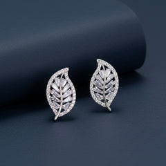 Leaves shine silver stud