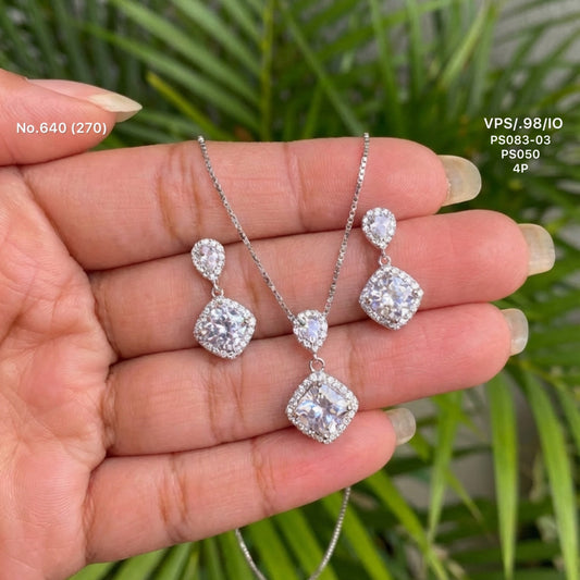 Moonlisse silver pendant set for women