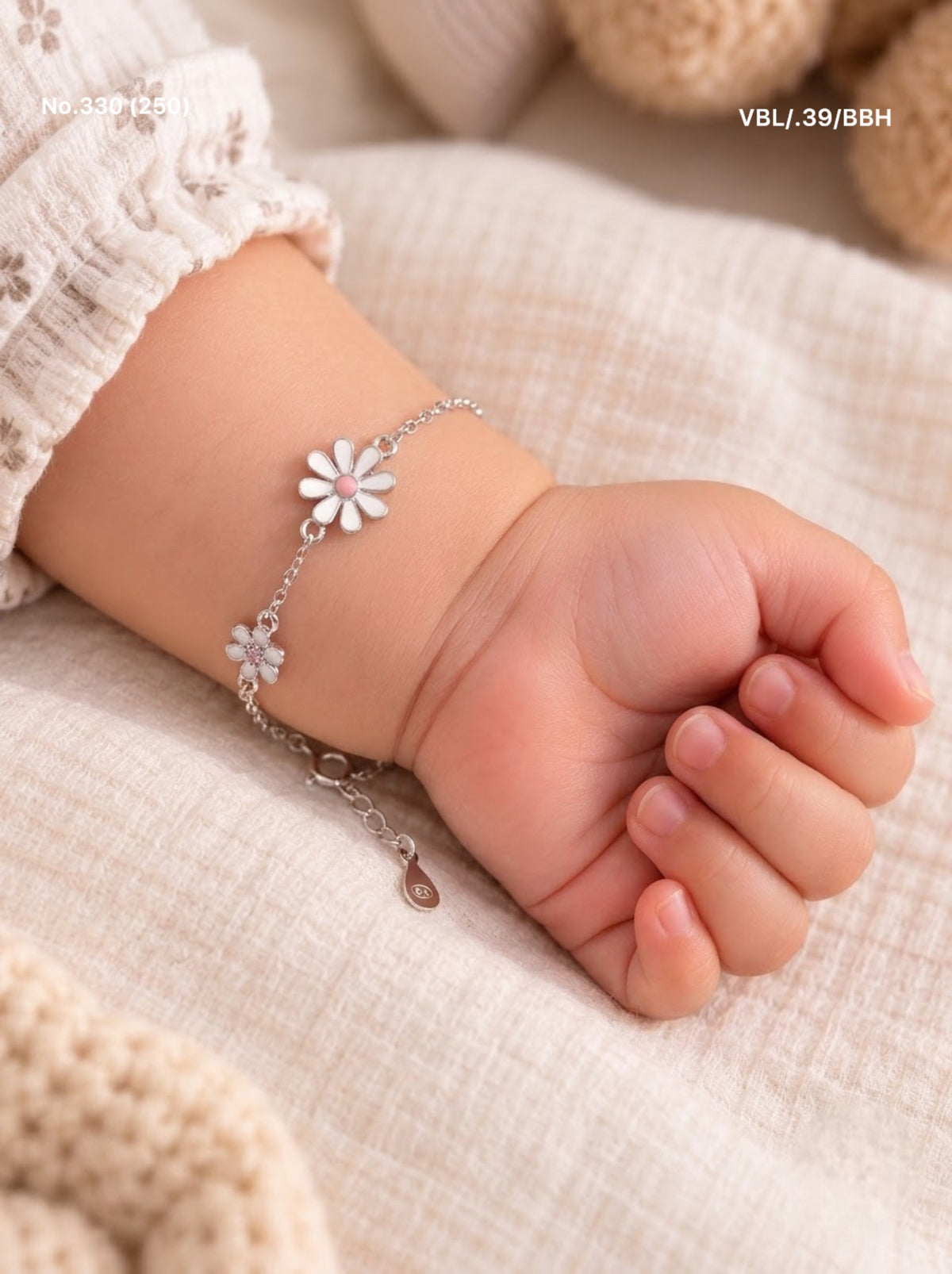 Sweet Daisy silver kids bracelet