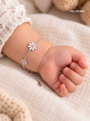 Sweet Daisy silver kids bracelet