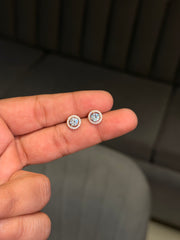 Lira gleam silver stud