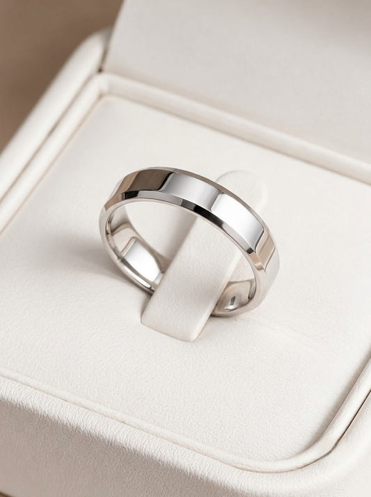 Simple spark silver men’s ring