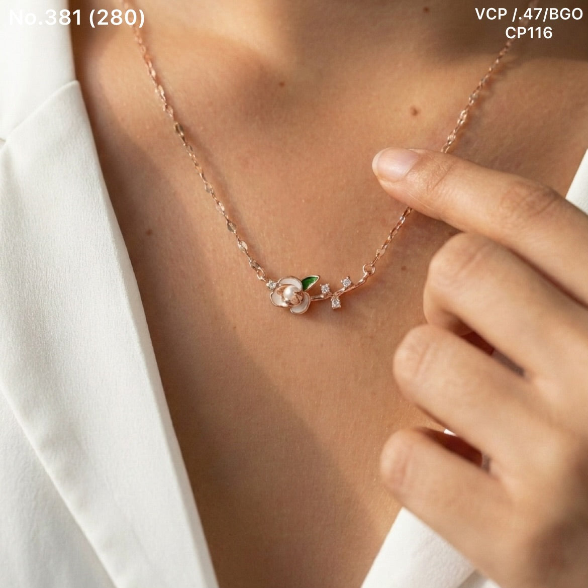 Little bloom silver chain pendant for women