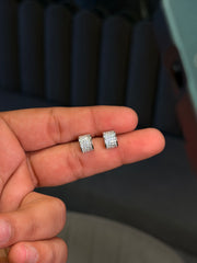 Noora shine silver stud