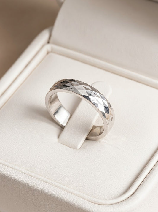 Silver vertex men’s ring