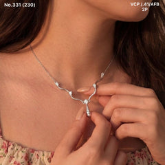 Crystal wave elegance silver chain pendant for women