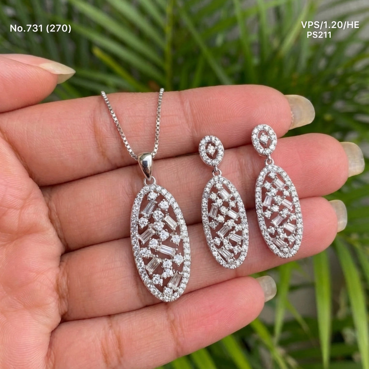 Moonique silver pendant set for women