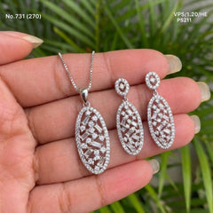 Moonique silver pendant set for women